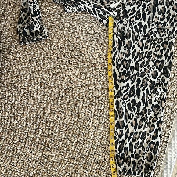 Zoe + Phoebe lounge wear set, Leopard print, Size Small, NWT - Picture 9 of 12